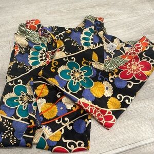 Natori Two piece pajama set, like new.   👸🏽